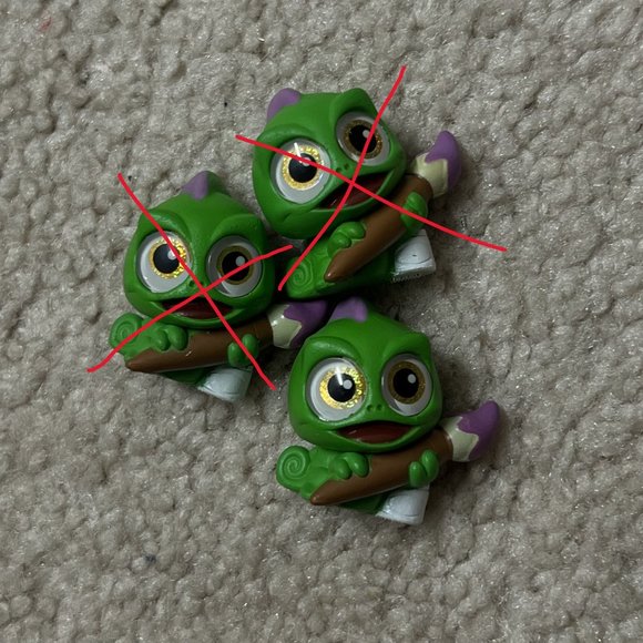 Disney Doorables Academy: Pascal - Picture 1 of 3